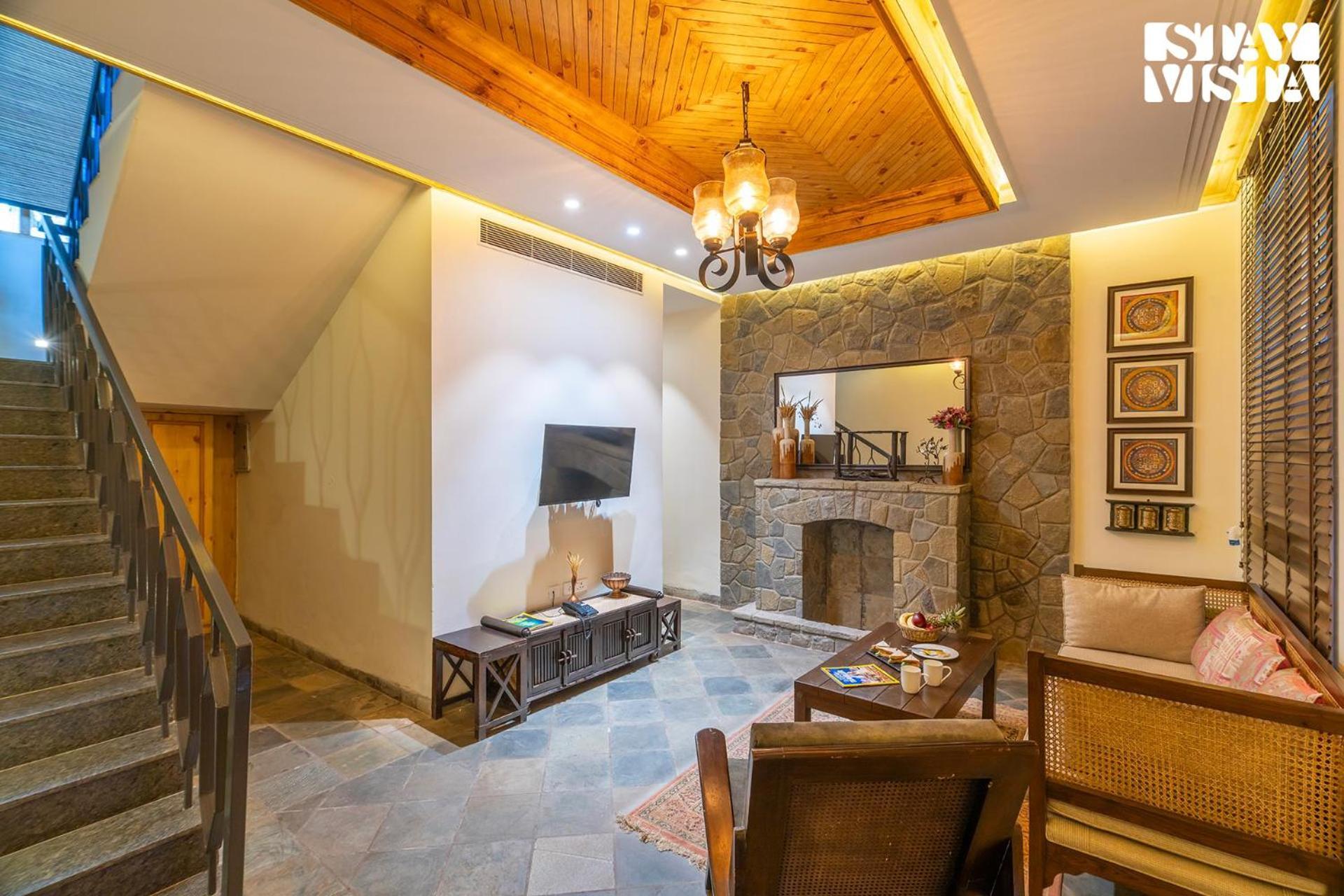 Stayvista At Sylvana Villas With Lawn, Bbq And Jacuzzi Kasauli Ngoại thất bức ảnh