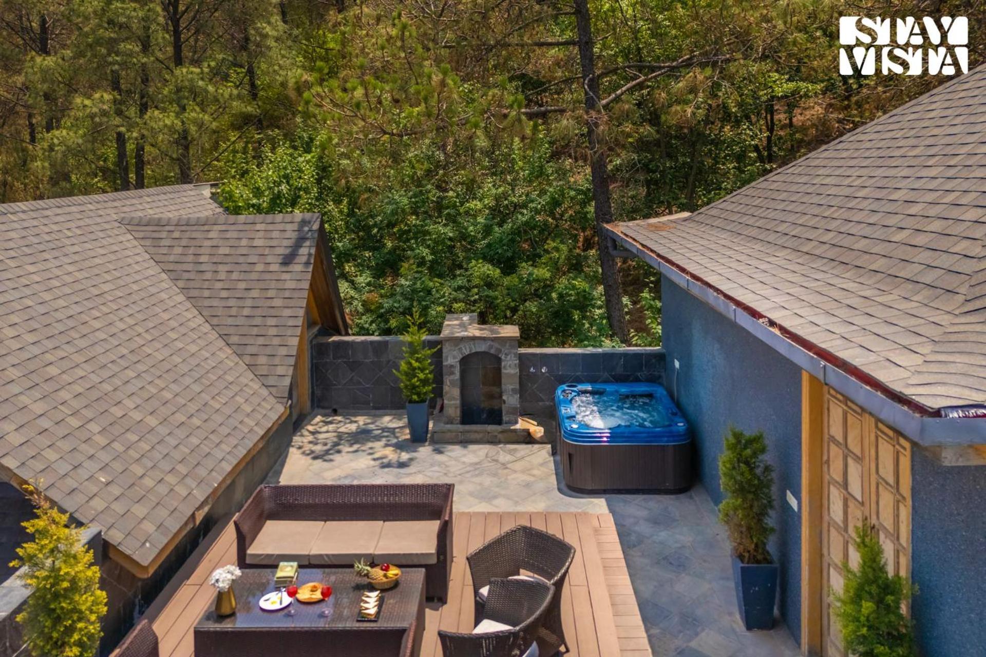 Stayvista At Sylvana Villas With Lawn, Bbq And Jacuzzi Kasauli Ngoại thất bức ảnh