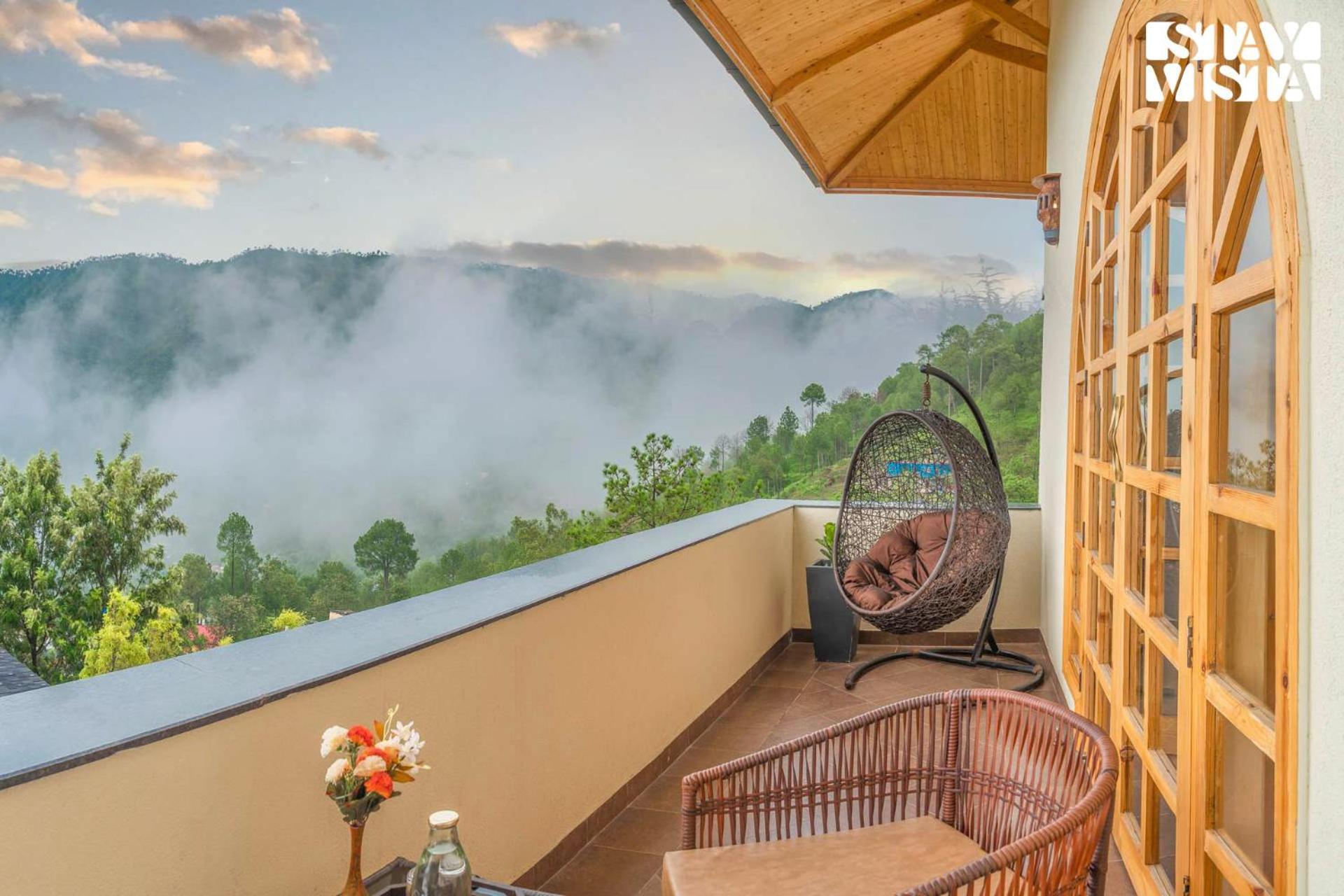 Stayvista At Sylvana Villas With Lawn, Bbq And Jacuzzi Kasauli Ngoại thất bức ảnh